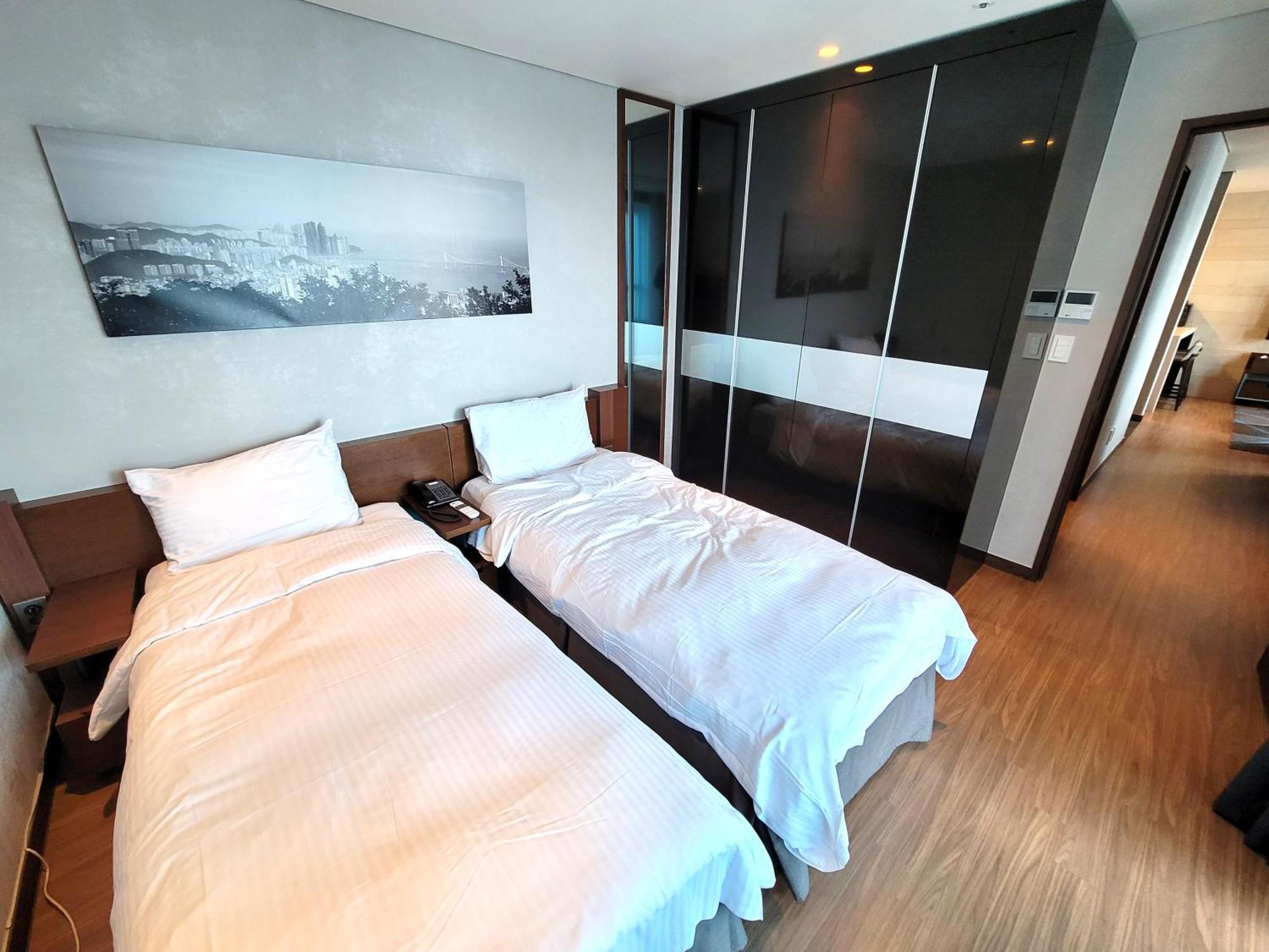 W Residence Hotel Busan Eksteriør billede